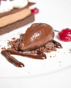 Mille-feuille chocolat — photographie réalisée par PHOTOPRODSTUDIO à Castres