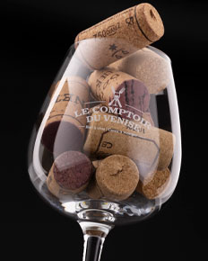 Bouchons dans un verre — photographie réalisée par PHOTOPRODSTUDIO à Castres